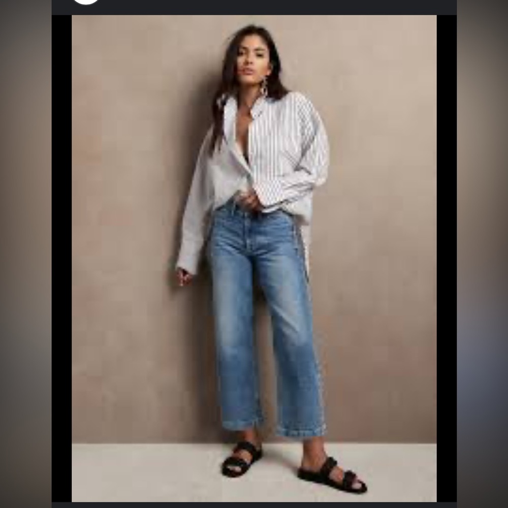 Banana Republic Light Blue wide leg Cropped Jeans